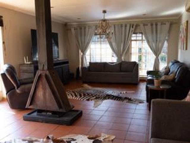 6 Bedroom House in Piet Retief