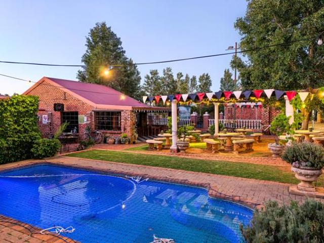 6 Bedroom House in Quaggafontein SH