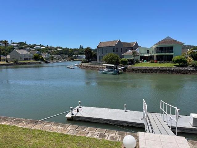 6 Bedroom House in Royal Alfred Marina