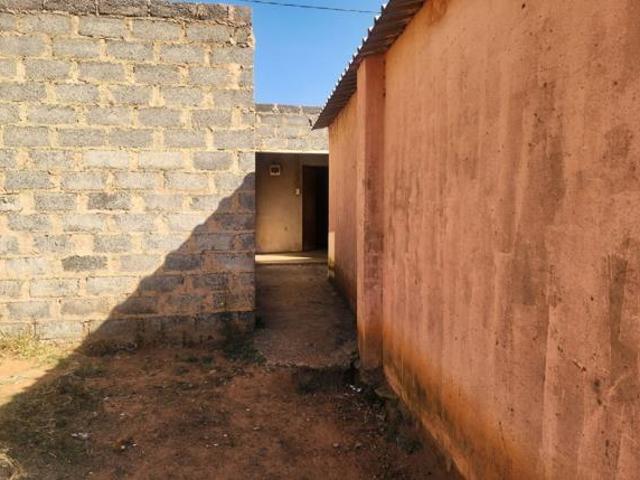 6 Bedroom House in Rockdale