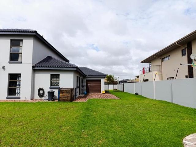 6 Bedroom House in Reyno Ridge