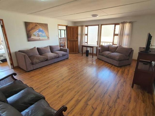 6 Bedroom House in Reebok
