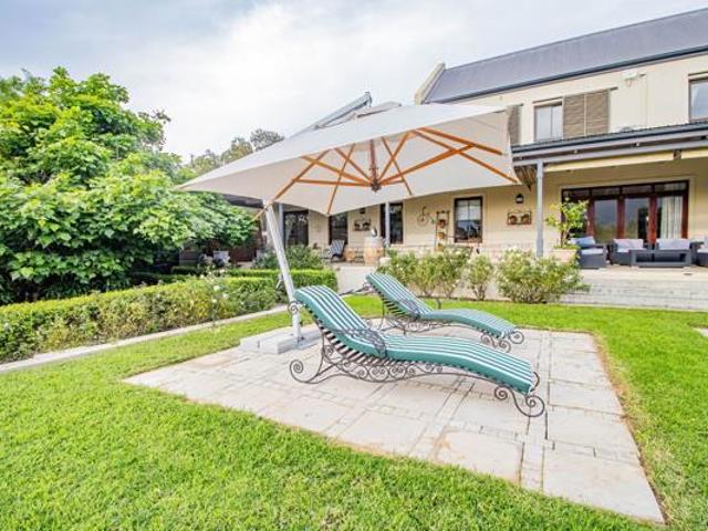 6 Bedroom House in Riebeek Kasteel