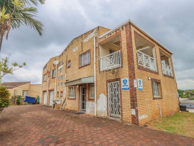6 Bedroom House in Woodhaven