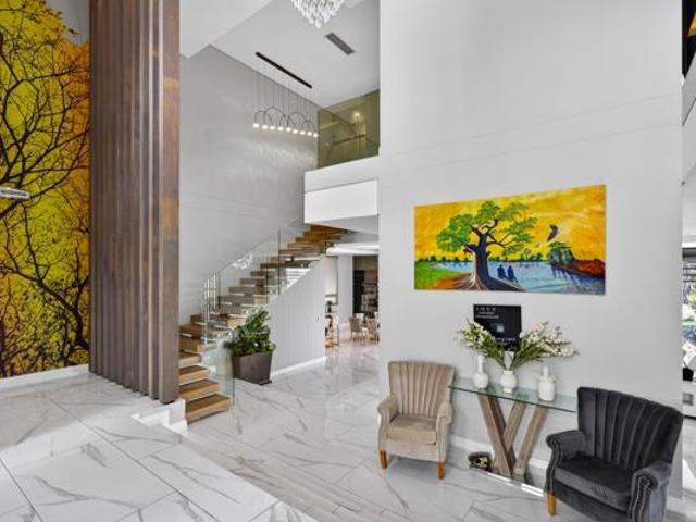 6 Bedroom House in Waterfall Country Estate
