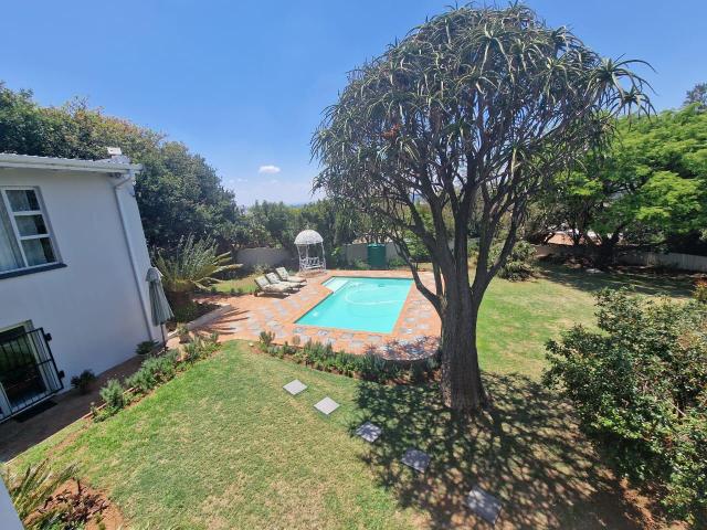 6 Bedroom House in Waterkloof