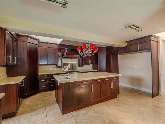 6 Bedroom House in Waterkloof Park