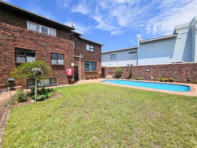 6 Bedroom House in Warner Beach
