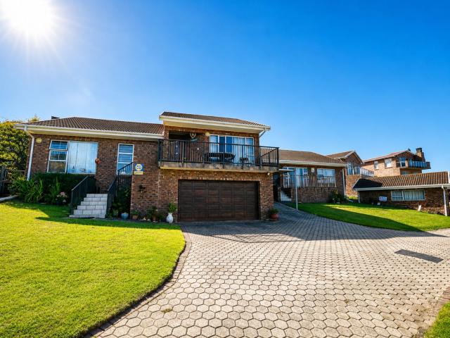 6 Bedroom House in Tergniet