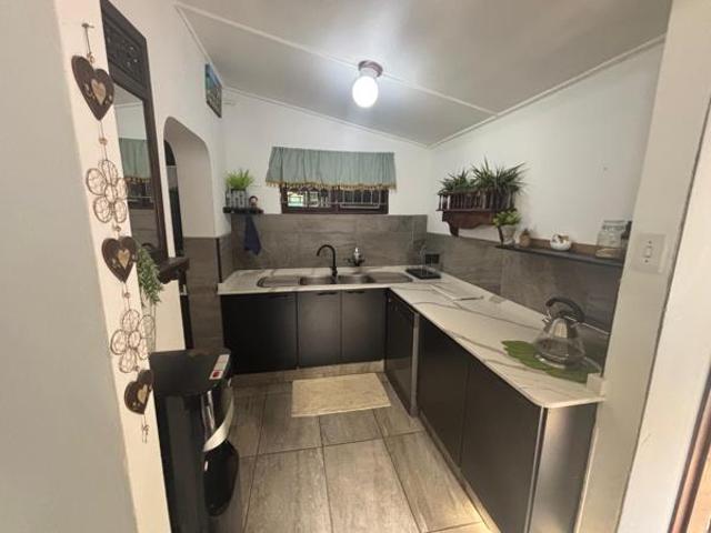 6 Bedroom House in Umtentweni