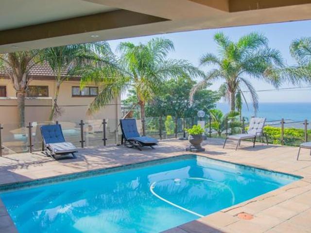 6 Bedroom House in Uvongo