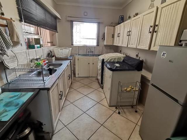 6 Bedroom House in Vanderbijlpark SE2