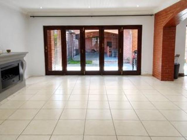6 Bedroom House in Vanderbijlpark SW5