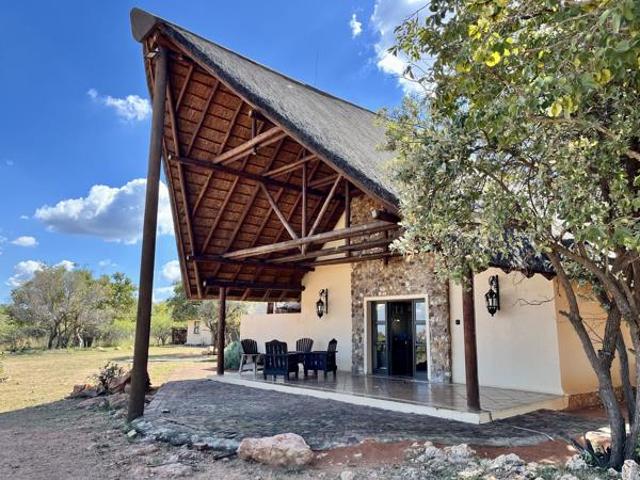 6 Bedroom House in Zebula Golf Estate