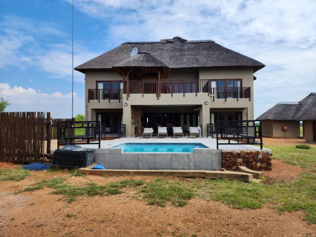 6 Bedroom House in Zebula Golf Estate