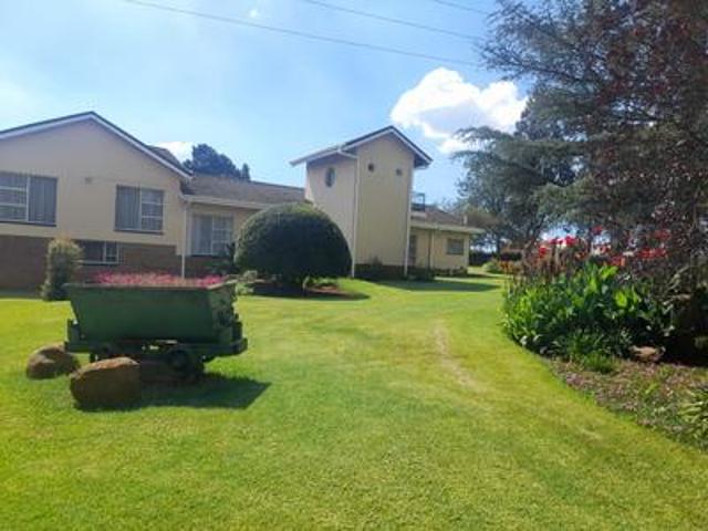6 bedroom house on farm to let in ermelo