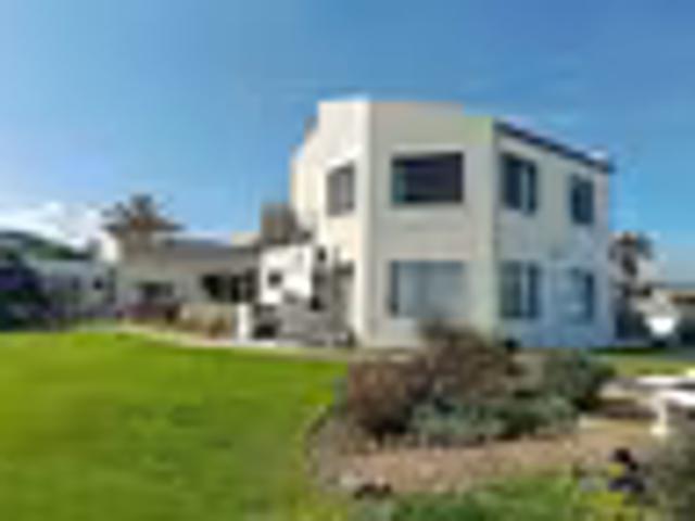 6 Bedroom House Melkbosstrand Central Melkbosstrand Central 103689511
