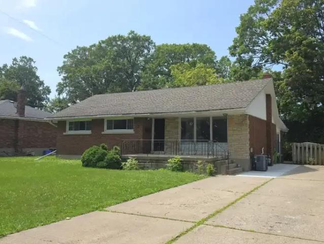 6 Bedroom House St. Catharines ON 105135520