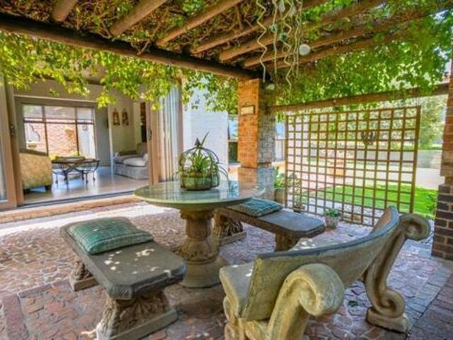 6 Bedroom House Pretoria Gauteng 103430617