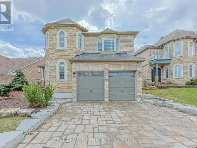 6 Bedroom House Richmond Hill ON 103179246