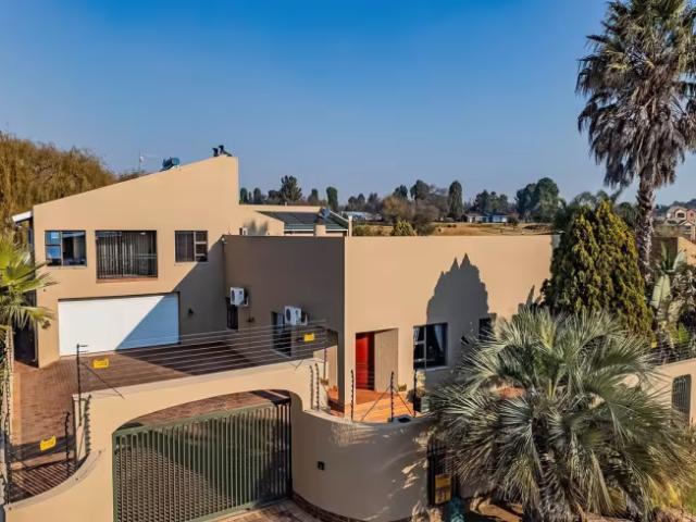 6 Bedroom House Rynfield Rynfield 103308011