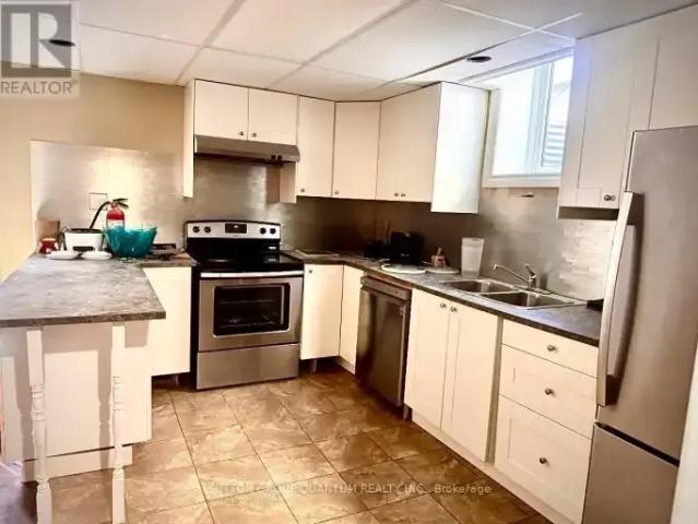 6 Bedroom House Welland ON 105526345