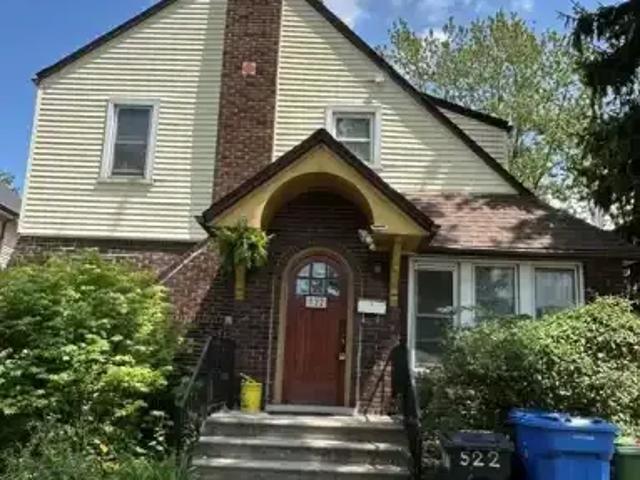 6 Bedroom House Windsor ON 105118927