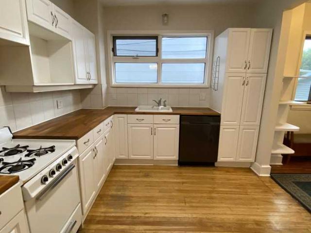 6 Bedroom Home for Rent at 130 Home St, Winnipeg, MB R3G 1W9 Wolseley