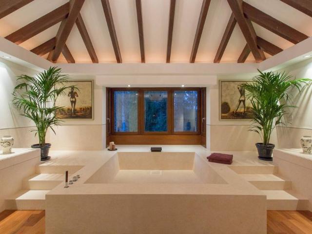 6 bedroom luxury Villa for rent in The Golden Mile, Marbella, Andalusia
