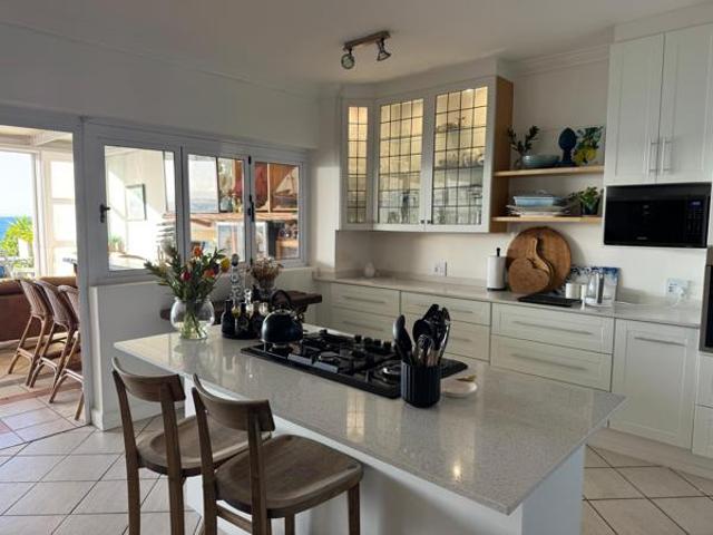 6 Bedroom Penthouse in St Francis Bay
