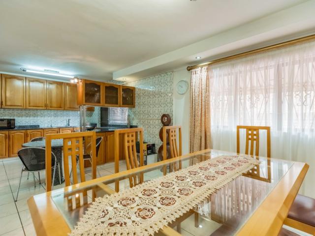 6 Bedroom Townhouse For Sale in Overport