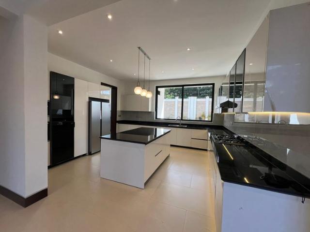 6 Bedroom Townhouses To Let in Kitisuru