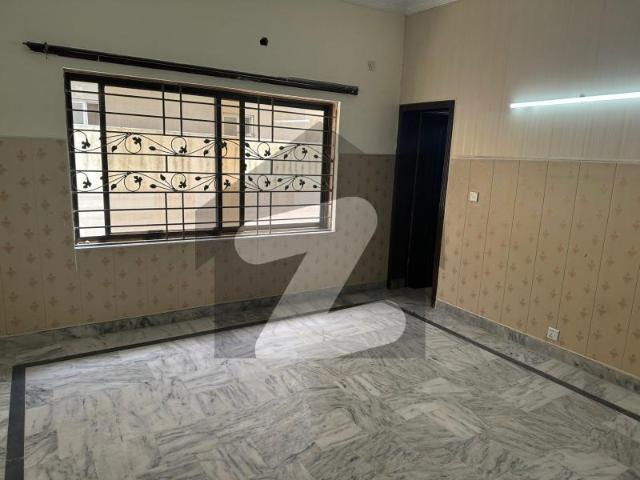 6 Bedrooms House At Prime Location Available For Sale In G 9/1