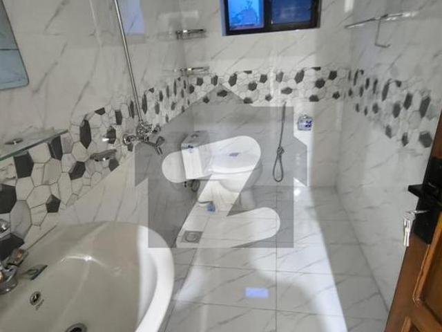 6 bedrooms house available for rent F 10
