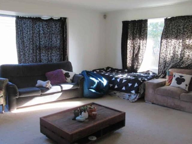 6 BEDROOMS, 2 BATHROOMS, LARGE DOUBLE GARAGE, AMPLE PRIVACY