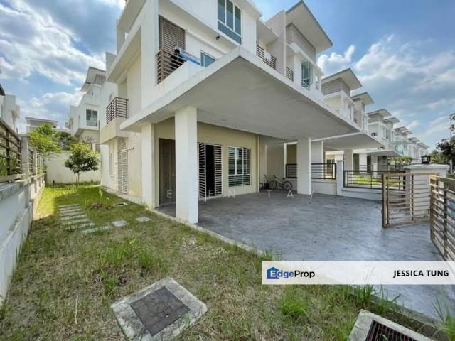 6 Bedrooms 3 storey Terraced House Taman Regensi Rawang, Rawang, Selangor