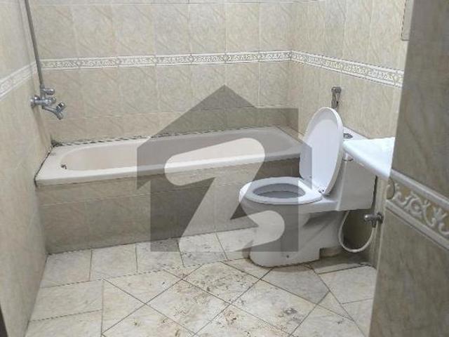 6 Bedrooms 6 Bathrooms 2 DD 2 TV Lounge And 2 Kitchen House Is Available For Rent F 11