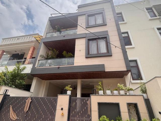 6 BHK Villa in Tagore Nagar for resale Jaipur. The reference number is 20651205