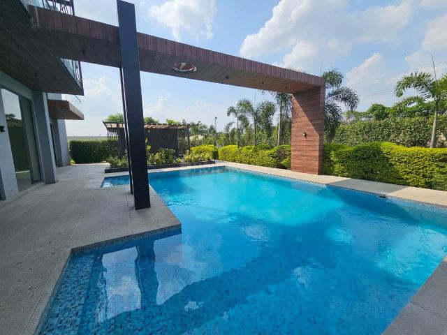 6 BHK Villa in Vasant Kunj for rent New Delhi. The reference number is 19330642