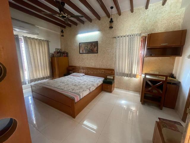 6 BHK Villa in Ellisbridge for resale Ahmedabad. The reference number is 19951568