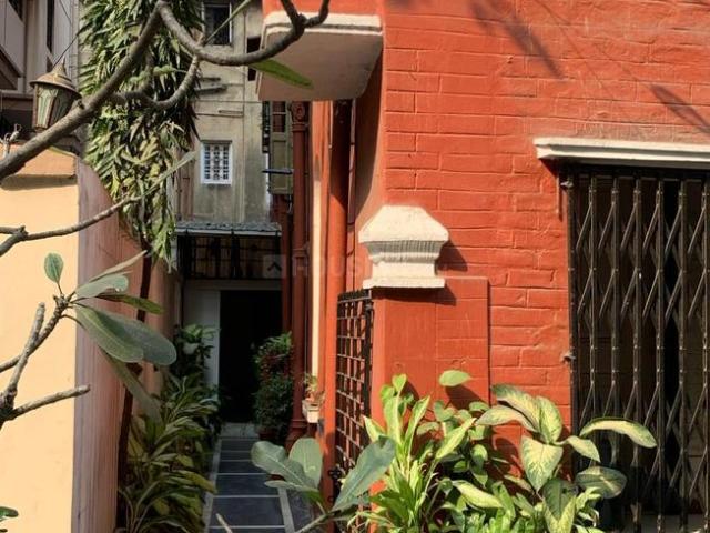 6 BHK Villa in Gariahat for resale Kolkata. The reference number is 20598373
