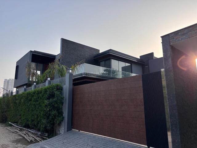 6 BHK Villa in Mandi for resale New Delhi. The reference number is 19734664
