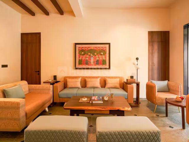 6 BHK Villa in Naranpura for resale Ahmedabad. The reference number is 19755831