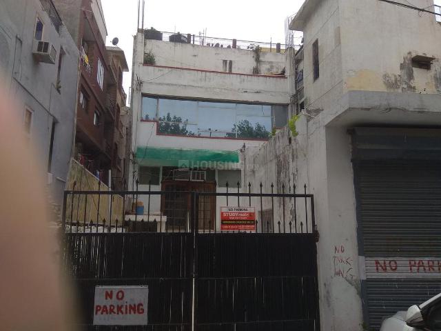 6 BHK Villa in New Friends Colony for resale South Delhi. The reference number is 2602045