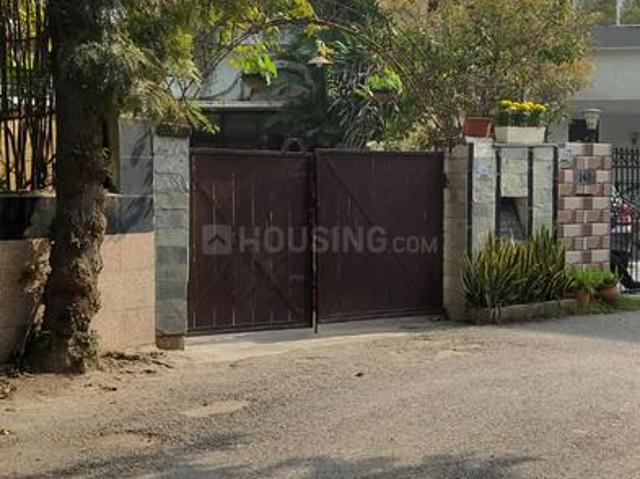 6 BHK Villa in Panchsheel Park for resale South Delhi. The reference number is 16531138