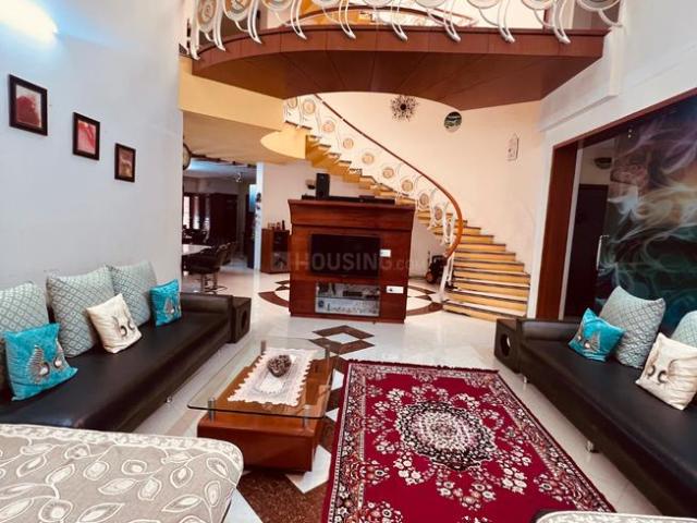 6 BHK Villa in Saiyed Vasna for resale Vadodara. The reference number is 18227196