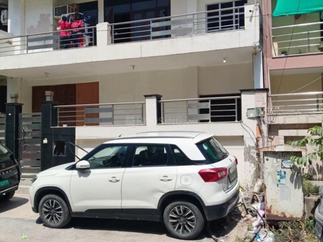 6 BHK Villa in Sector 122 for resale Noida. The reference number is 20187451
