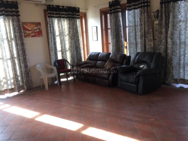 6 BHK Villa in Sector 14 for resale Noida. The reference number is 17209972