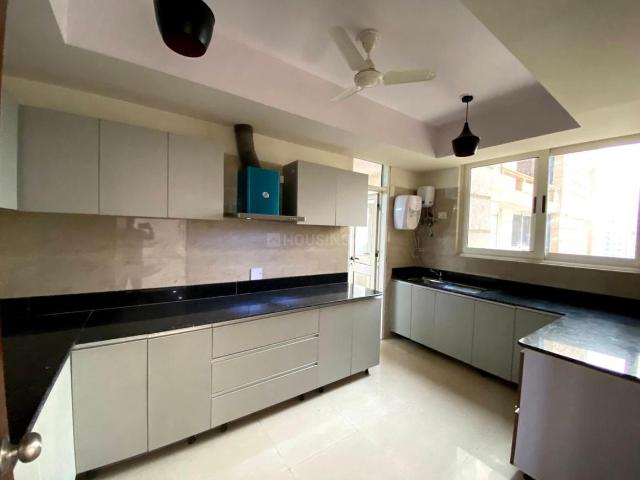 6 BHK Villa in Sector 44 for resale Noida. The reference number is 17124668