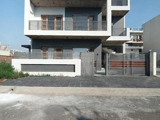 6 BHK Villa in Sector 89 for resale Mohali. The reference number is 20761063
